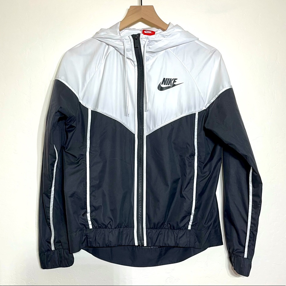 NIKE windbreaker